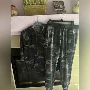 ATHLETIC WORKS HOODED JOGGING SET ♠️ TOP(L-12-14) ♠️ PANTS( M(8-10)♠️